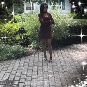 Meet your Posher, Gloria a.